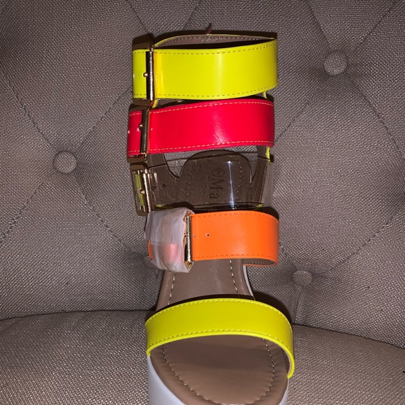 New Arrival Bright Strappy Heel - Picture 3 of 5